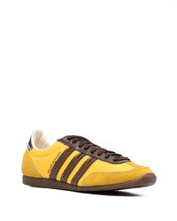 senf Leder niedrige Sneakers von adidas