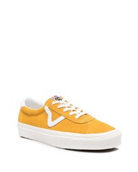 senf Wildleder niedrige Sneakers von Vans