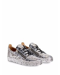 silberne bedruckte Leder niedrige Sneakers von Giuseppe Zanotti