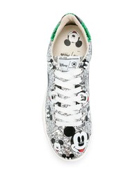 silberne bedruckte niedrige Sneakers von MOA - Master of Arts