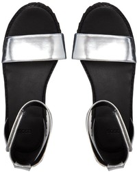 silberne flache Sandalen aus Leder von Asos