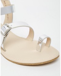 silberne flache Sandalen aus Leder von Asos