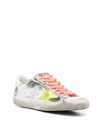 silberne Leder niedrige Sneakers mit Sternenmuster von Golden Goose