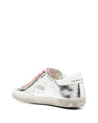 silberne Leder niedrige Sneakers mit Sternenmuster von Golden Goose