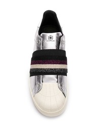 silberne Leder niedrige Sneakers von MOA - Master of Arts