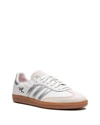 silberne Leder niedrige Sneakers von adidas