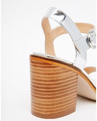silberne Leder Sandaletten von Asos