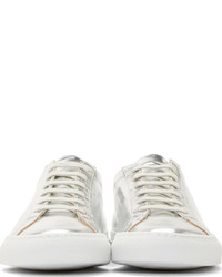 silberne niedrige Sneakers