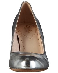 silberne Pumps von Clarks