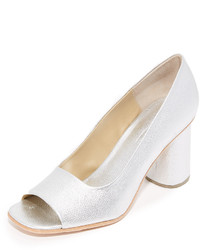 silberne Schuhe von Rachel Comey