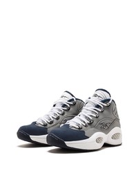 silberne Sportschuhe von Reebok