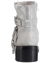 silberne Stiefel von P1