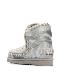 silberne Ugg Stiefel von Mou