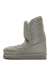 silberne Ugg Stiefel von Mou