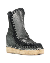 silberne Ugg Stiefel von Mou