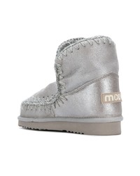 silberne Ugg Stiefel von Mou