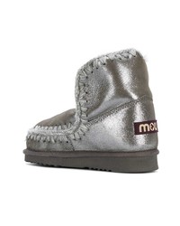 silberne Ugg Stiefel von Mou