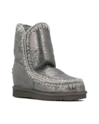 silberne Ugg Stiefel von Mou