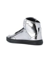 silberne verzierte hohe Sneakers von Versace