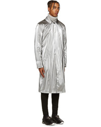 silberner Trenchcoat von Versace