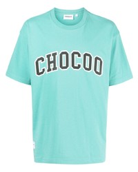türkises bedrucktes T-Shirt mit einem Rundhalsausschnitt von Chocoolate