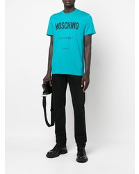 türkises bedrucktes T-Shirt mit einem Rundhalsausschnitt von Moschino