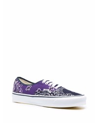 violette bedruckte Segeltuch niedrige Sneakers von Vans