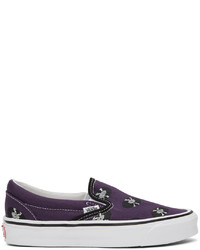 violette bedruckte Slip-On Sneakers aus Segeltuch