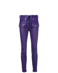 violette enge Hose aus Leder