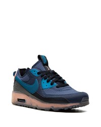 violette niedrige Sneakers von Nike