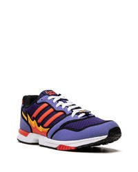 violette niedrige Sneakers von adidas