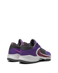 violette niedrige Sneakers von Nike