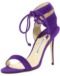 violette Schuhe aus Wildleder