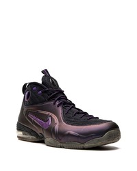 violette Sportschuhe von Nike