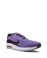 violette Sportschuhe von Nike