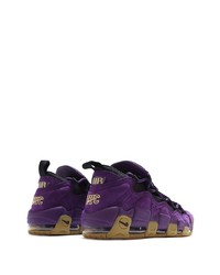 violette Sportschuhe von Nike