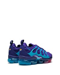 violette Sportschuhe von Nike