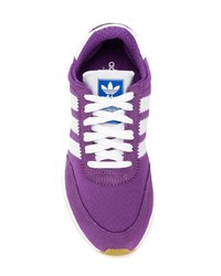 violette Sportschuhe von adidas