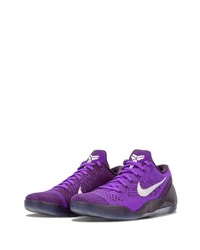 violette Sportschuhe von Nike