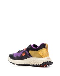 violette Sportschuhe von New Balance