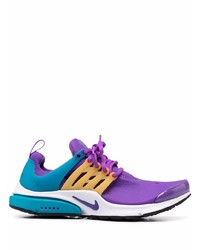 violette Sportschuhe von Nike