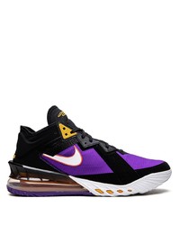 violette Sportschuhe von Nike