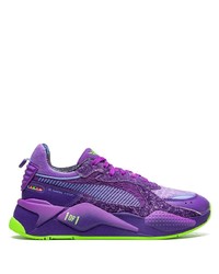 violette Sportschuhe von Puma