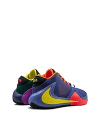 violette Sportschuhe von Nike