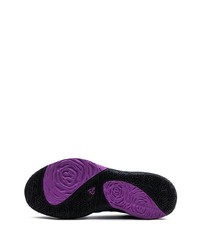 violette Sportschuhe von Nike