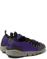 violette Turnschuhe von Nike