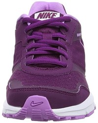 violette Turnschuhe von Nike