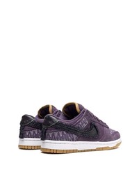 violette Wildleder niedrige Sneakers von Nike