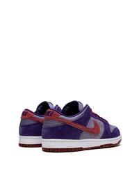 violette Wildleder niedrige Sneakers von Nike