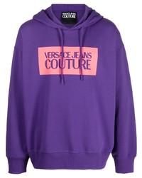 violetter bedruckter Pullover mit einem Kapuze von VERSACE JEANS COUTURE